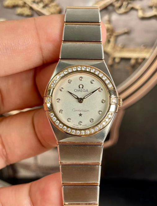 Omega Constellation Ladies' Selection 25mm steel �?yellow gold on steel �?yellow gold 131.25.25.60.55.002 - Image 2