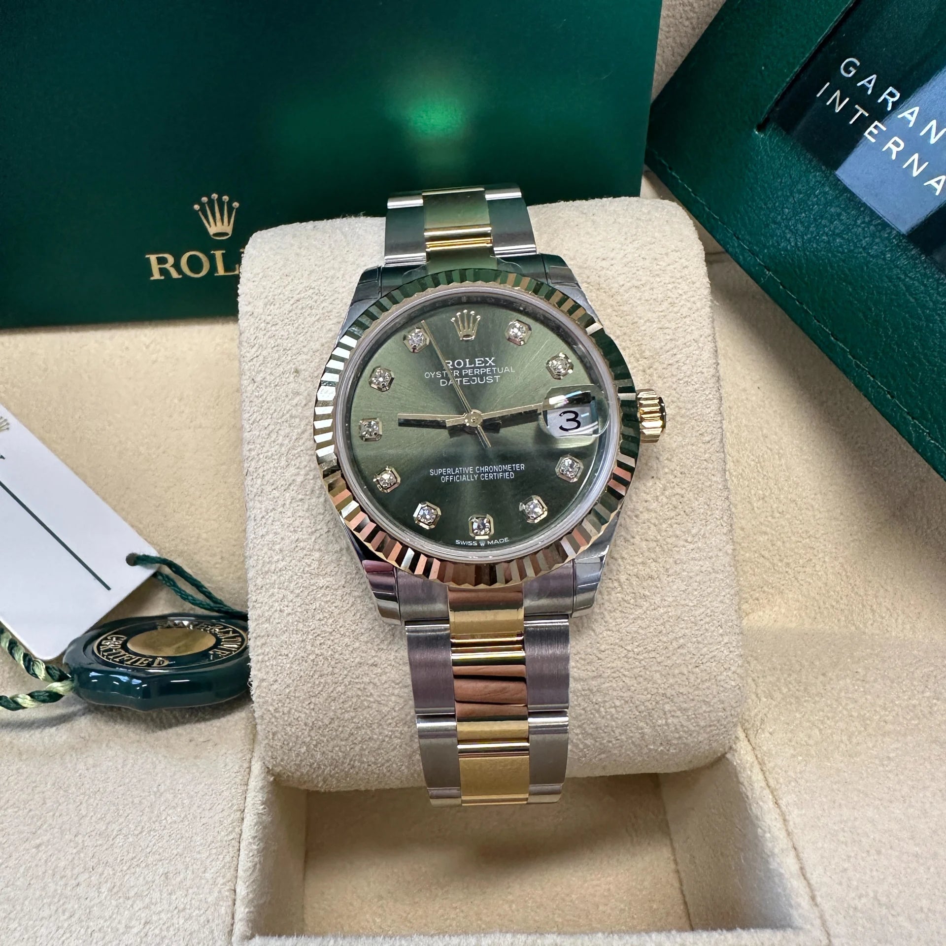 Rolex Datejust m278273-0029/0030 31mm Olive Green Dial Stainless Steel and Yellow Gold Oyster Watch - Image 15
