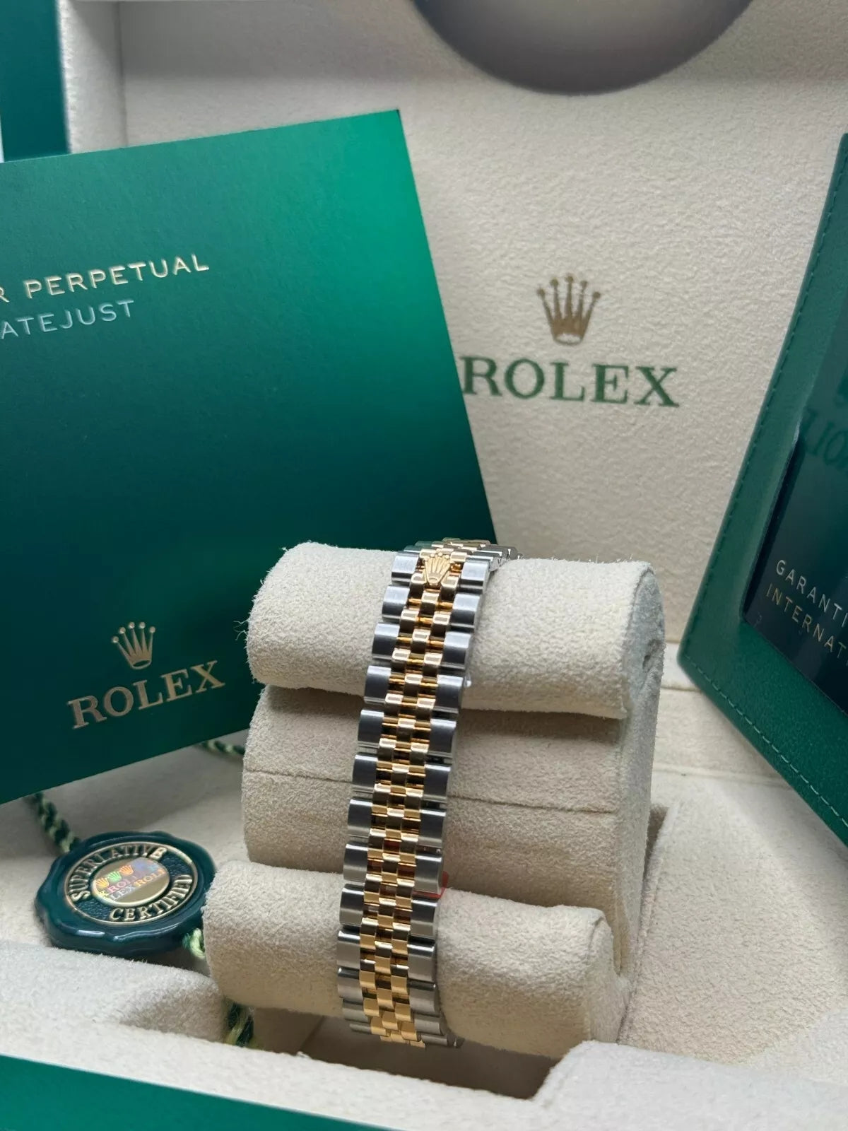 Rolex Lady-Datejust 28mm 279383RBR Champagne Dial Yellow Rolesor Oyster Bracelet - Image 3