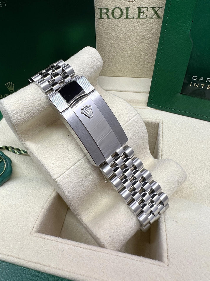 Rolex Datejust 36mm 126234 Datejust Aubergine Purple Diamond Roman Oyster Stainless Steel - Image 9