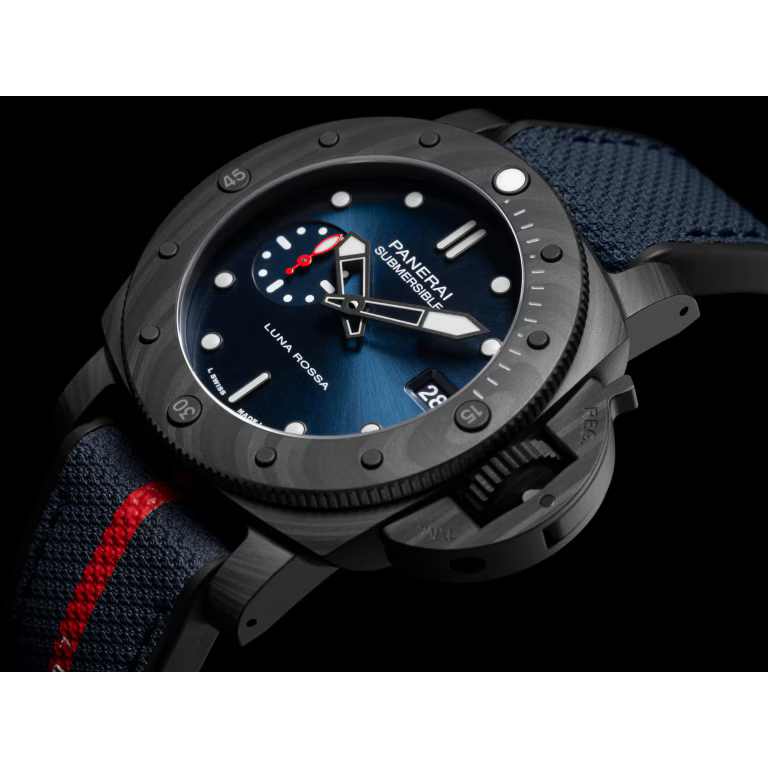 Panerai Submersible Luna Rossa Carbotech�?42mm PAM01563 - Image 5