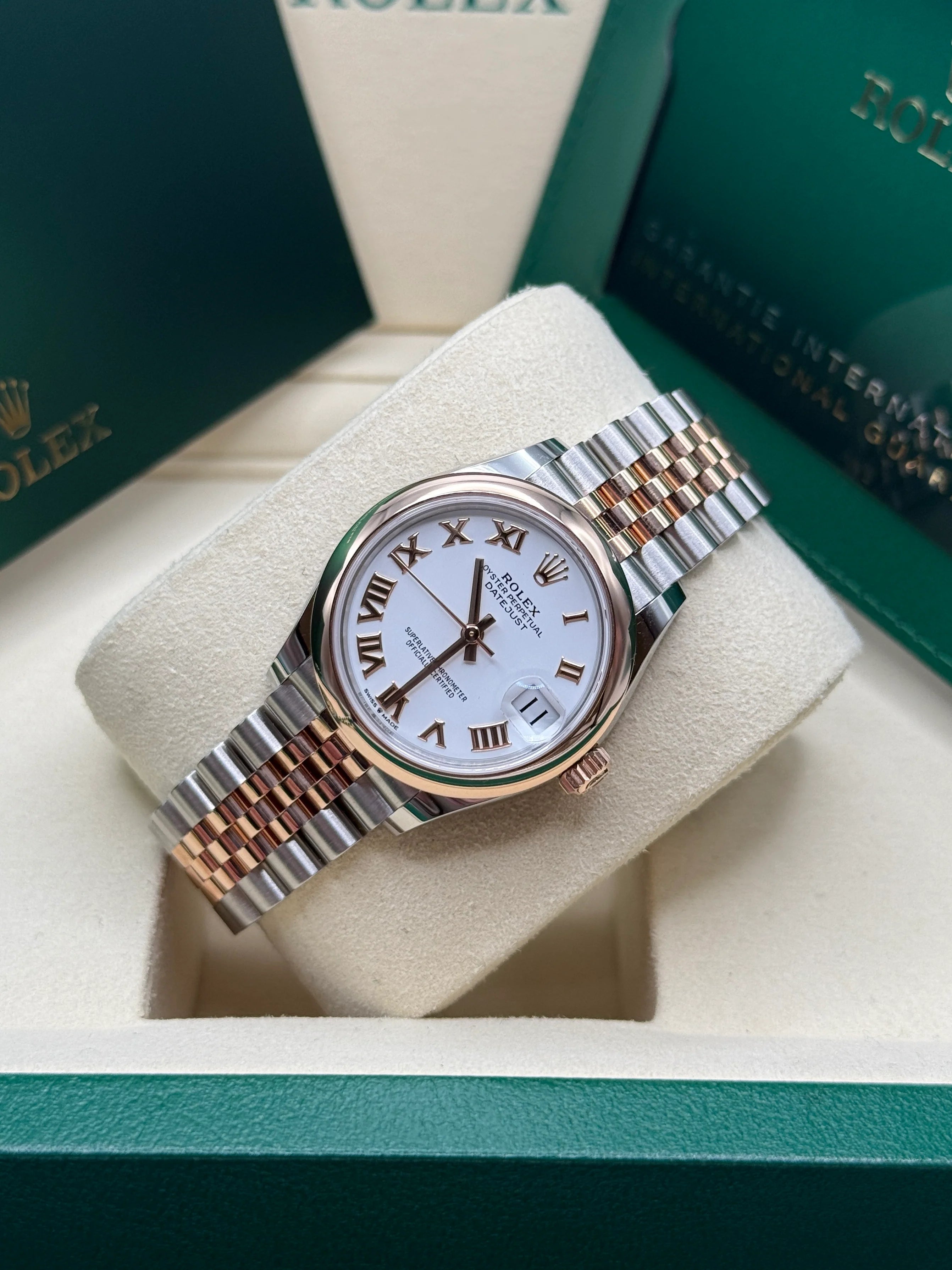 Rolex Datejust m278241-0001/0002 White 31mm Dial Oyster Bracelet Watch - Image 10