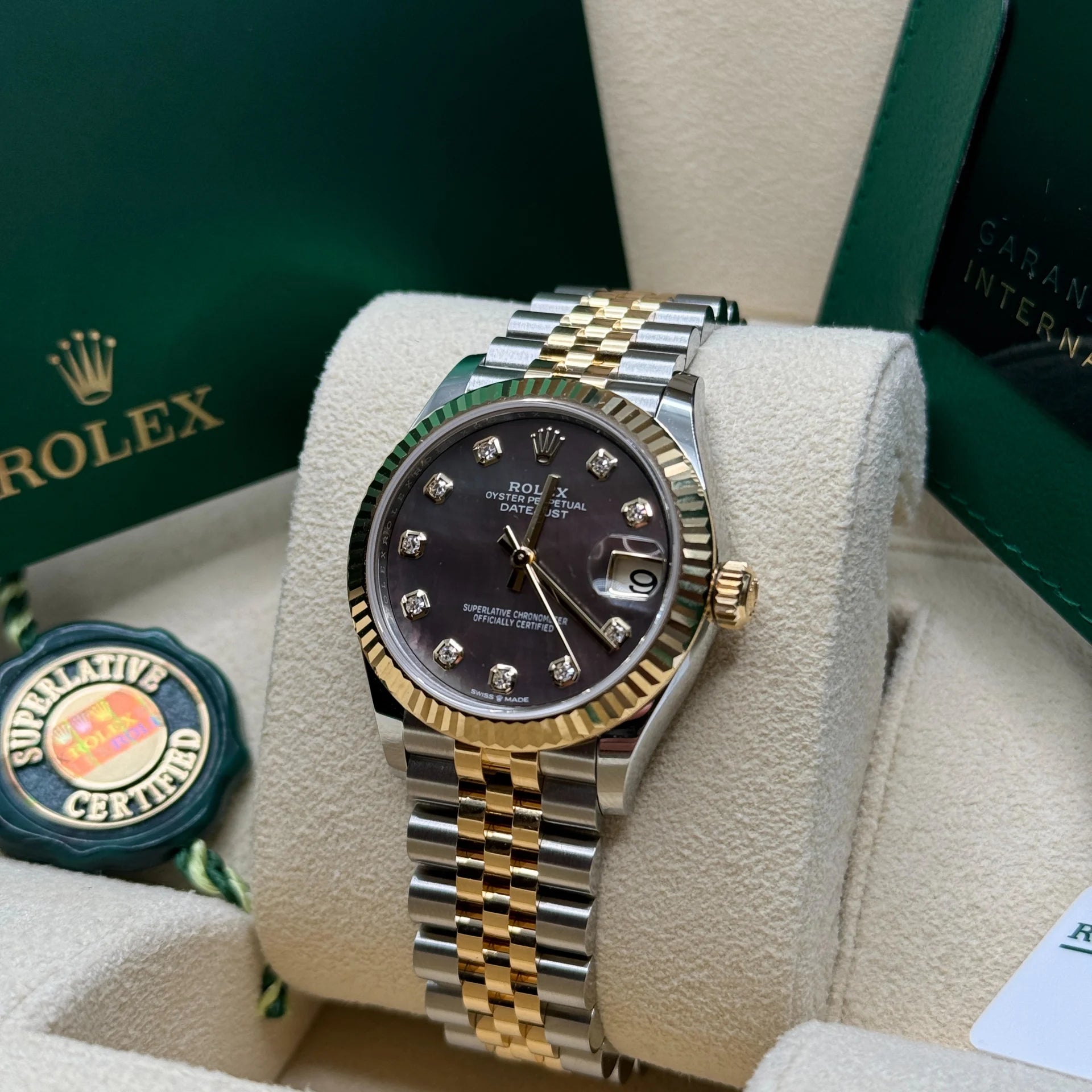Rolex Datejust m278273-0023/0024 31mm Black Mother-of-Pearl Dial Stainless Steel and Yellow Gold Oyster Watch - Image 8