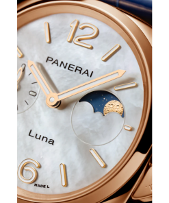 Alternative view of Panerai  Luminor Due Luna Goldtech�?Madreperla 38mm PAM01181