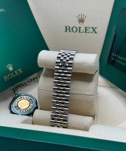Alternative view of Rolex Lady-Datejust 28mm 279384RBR Pink Dial Oyster Bracelet