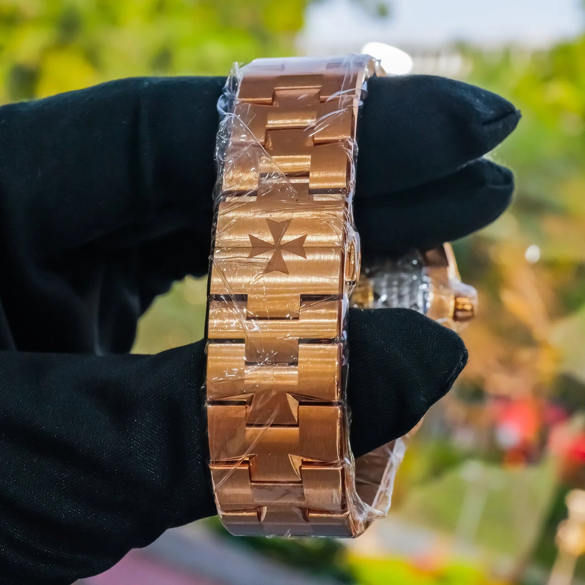 Vacheron Constantin Overseas Self-Winding 41mm Pink Gold 4520V/210R-B967 - Image 2