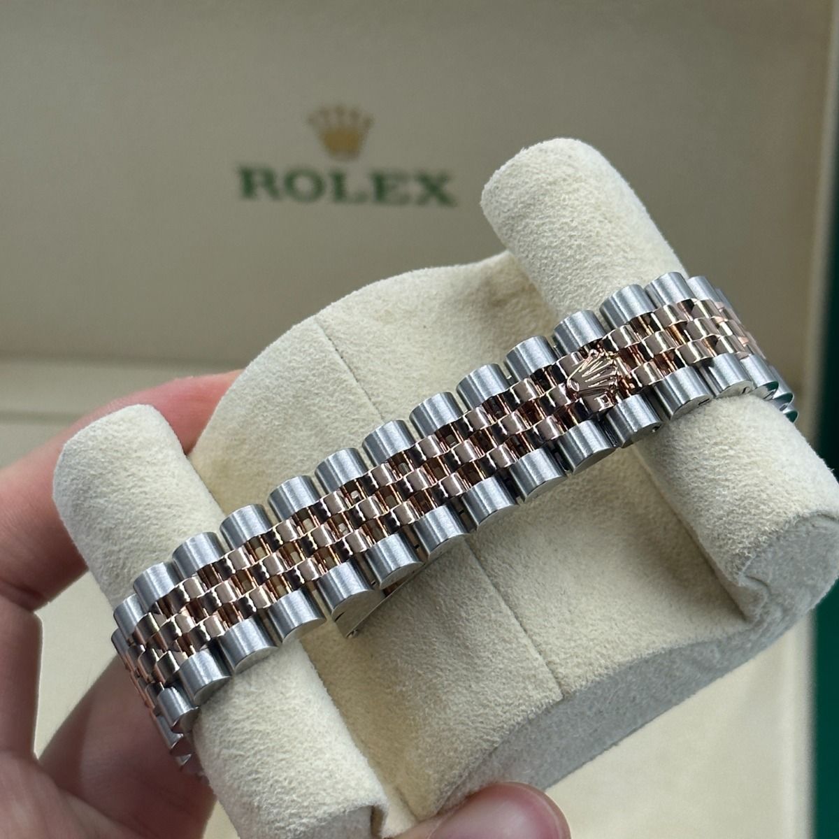 Rolex Datejust m278381-0031/0032 Silver Floral Motif Diamond Dial Diamond-Set Bezel 31mm - Image 17