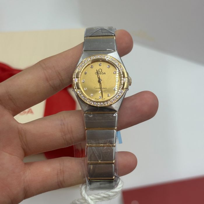 Omega Constellation Ladies' Selection 25mm steel �?yellow gold on steel �?yellow gold 131.25.25.60.58.001 - Image 11