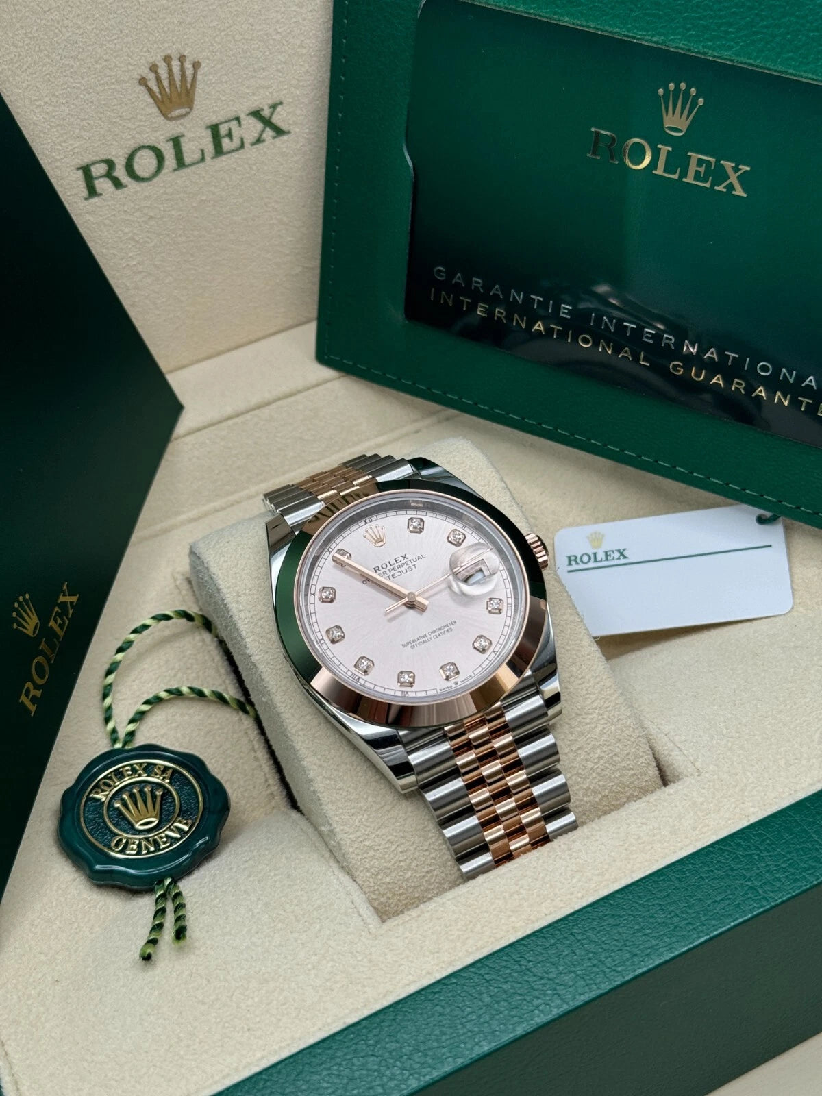 Rolex Datejust 41mm 126301 Sundust Diamond Jubilee Steel and Everose Gold Watch - Image 4