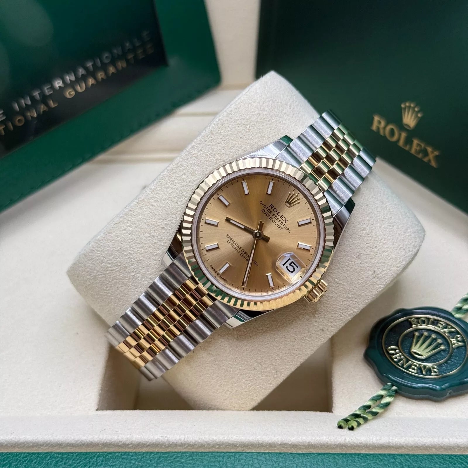 Rolex Datejust m278273-0013/0014 31mm Champagne Dial Stainless Steel and Yellow Gold Oyster Watch - Image 11