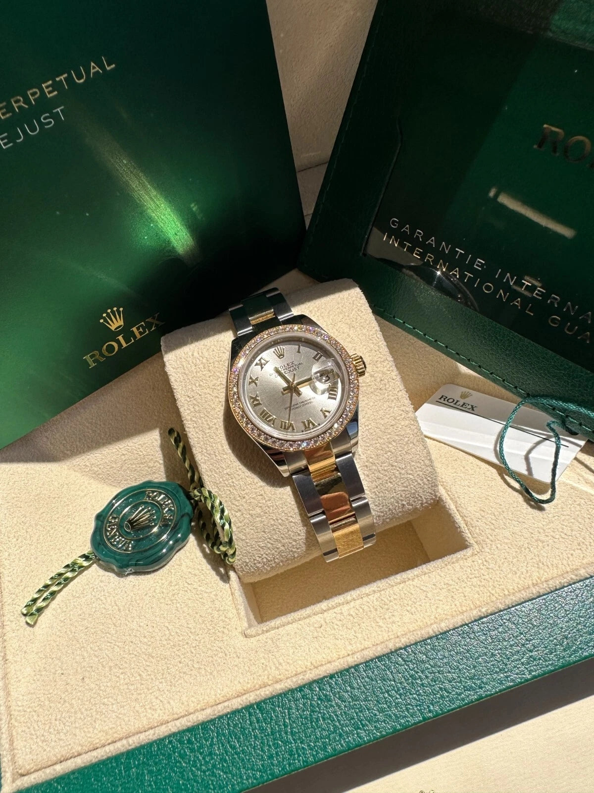 Rolex Lady-Datejust 28mm 279383RBR Silver Roman Dial Yellow Rolesor Oyster Bracelet - Image 9