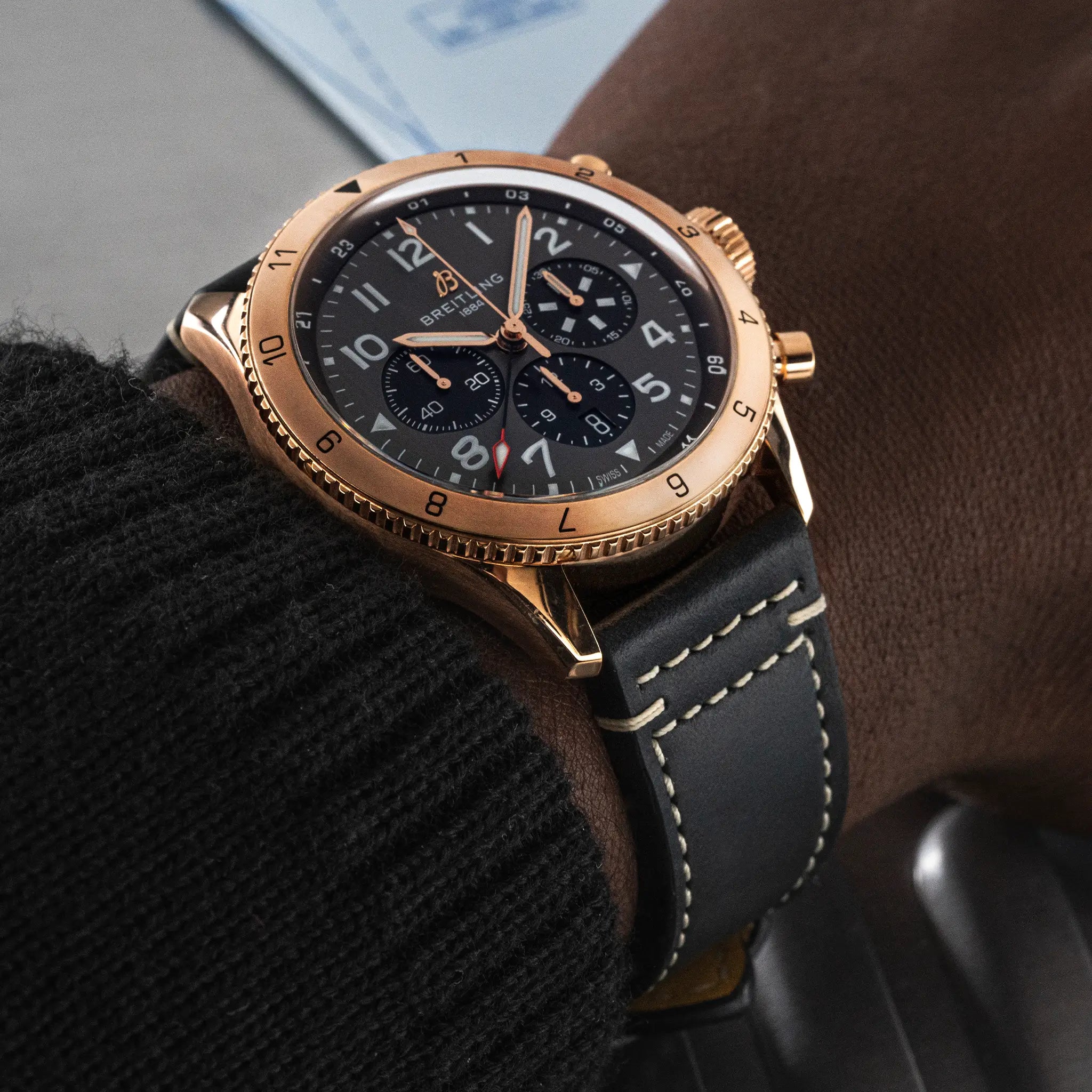 Breitling Classic AVI Super AVI B04 Chronograph GMT 46 P-51 Mustang RB04451A1B1X1 - Image 4