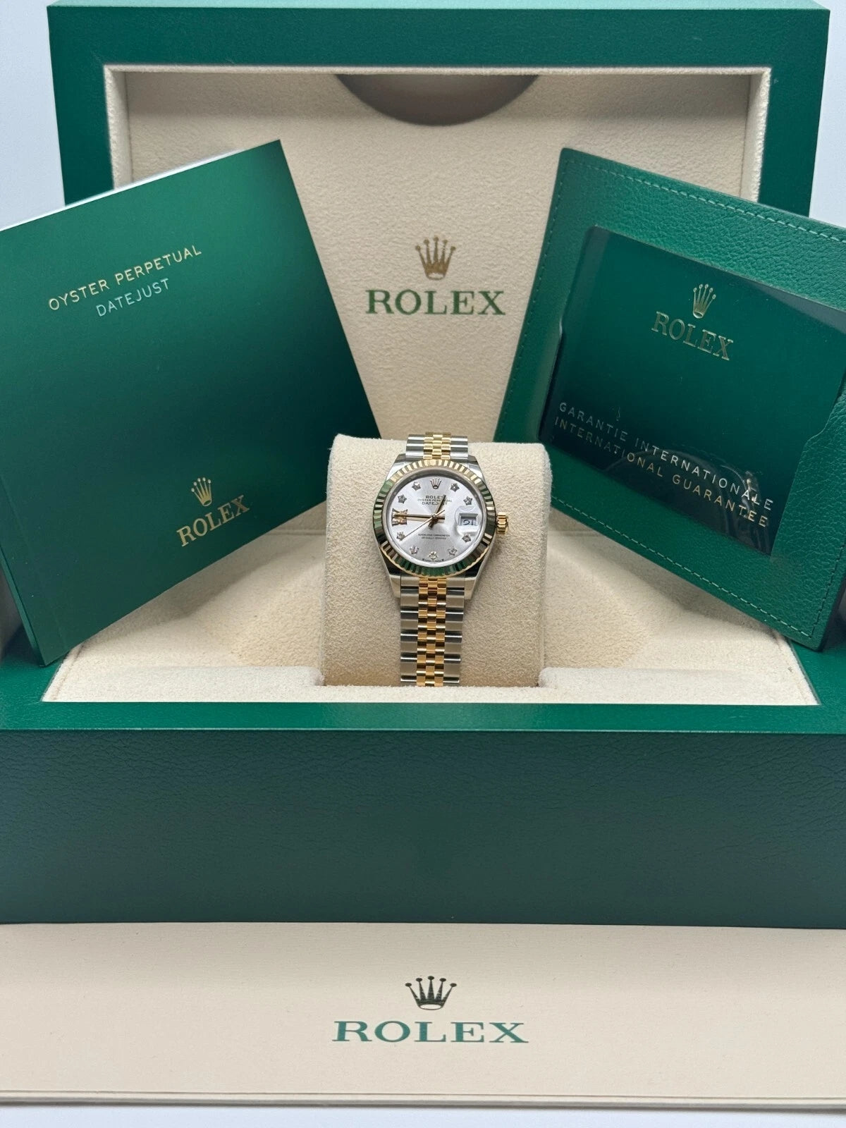 Rolex Lady-Datejust 28mm 279173 Silver Diamond Dial Oyster Bracelet - Image 12