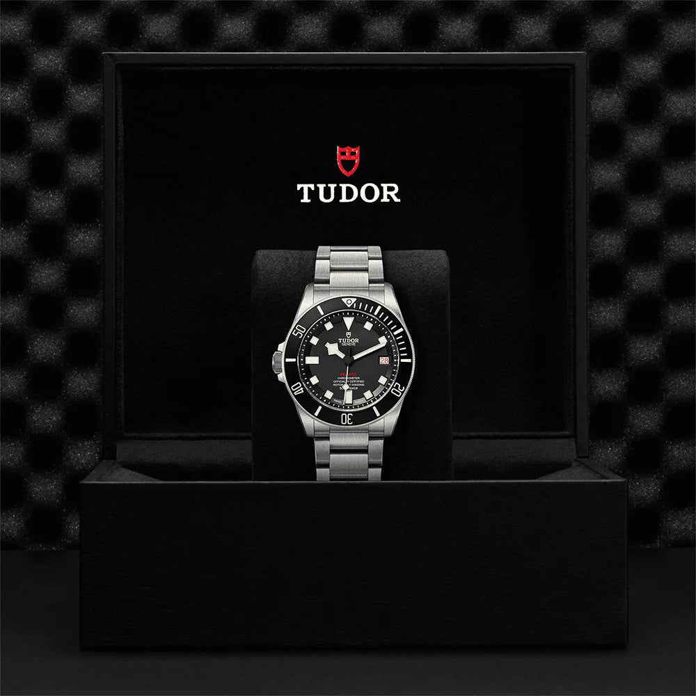 TUDOR Pelagos LHD 42mm Black Dial & Ceramic Bezel Men's Titanium Automatic Watch - Image 3