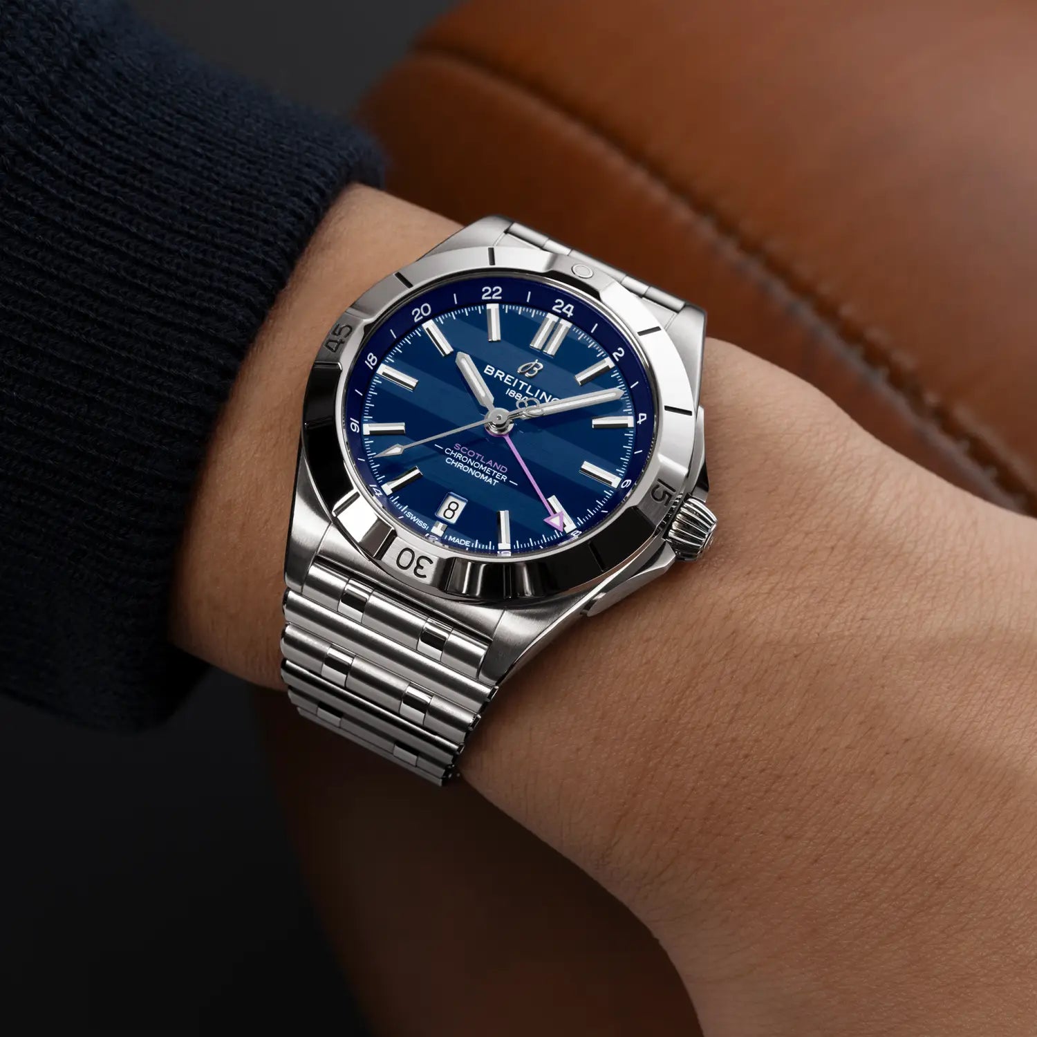 Breitling Chronomat Automatic GMT 40 Six Nations Scotland A323986B1C1A1 - Image 5