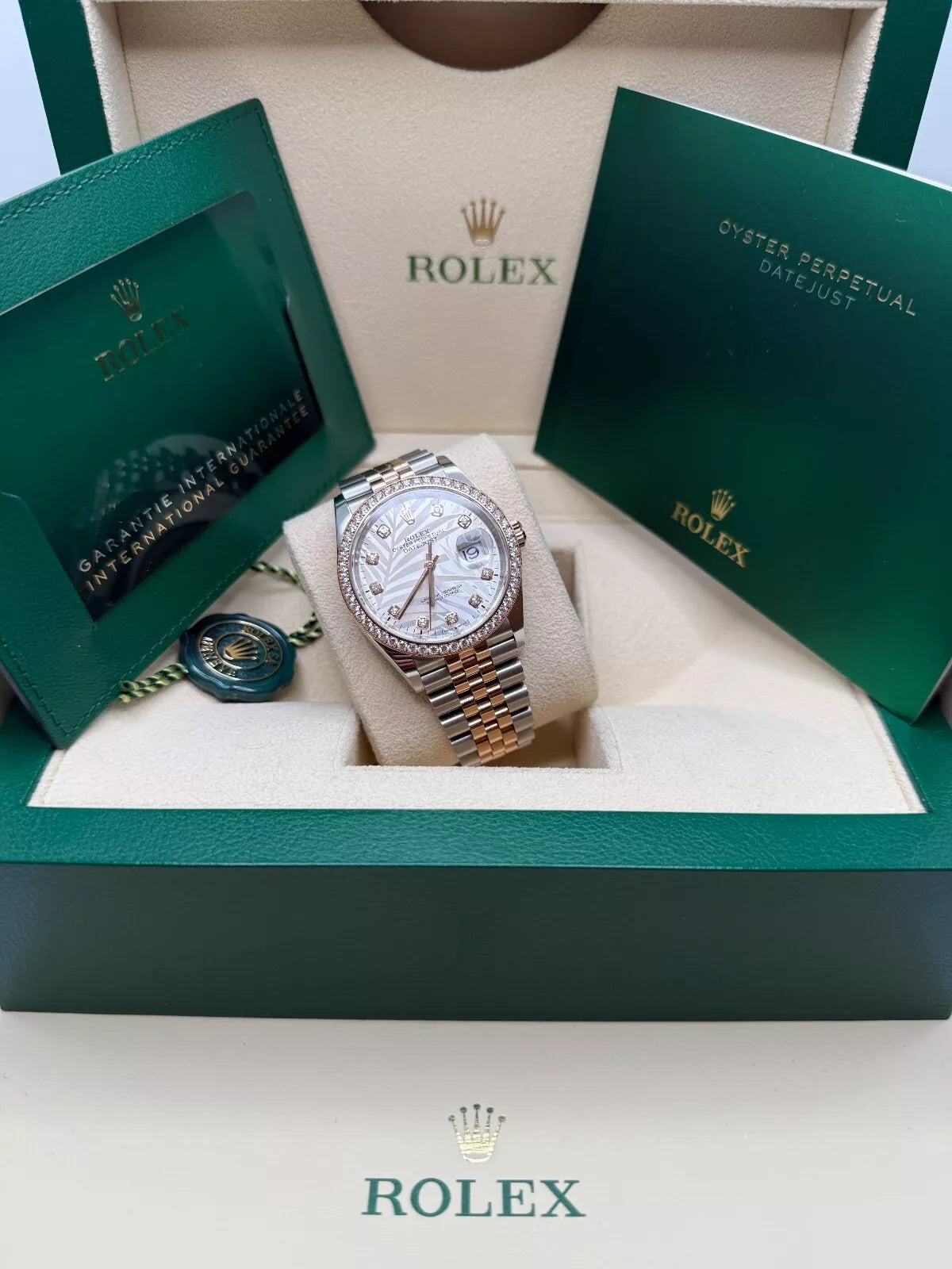 Rolex Datejust 36mm 126281 Silver Palm Motif Diamond Dial Oyster Bracelet - Image 11