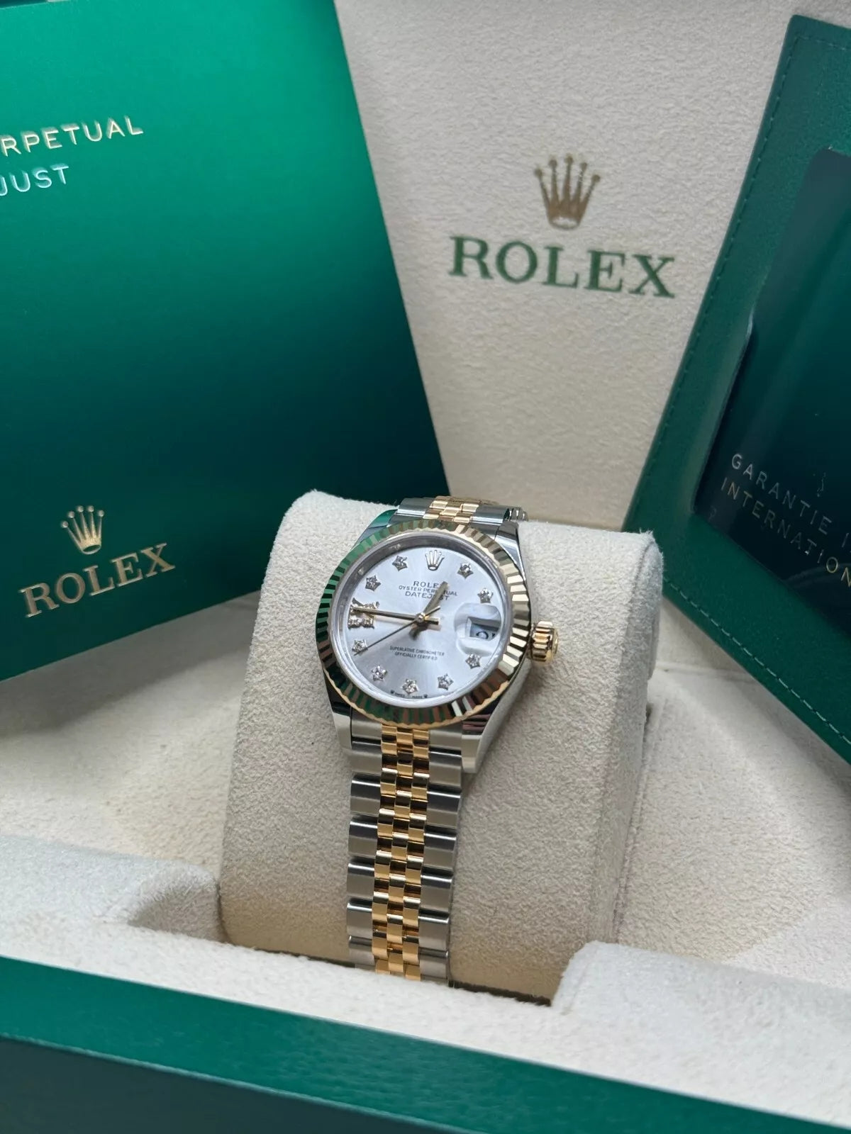 Rolex Lady-Datejust 28mm 279173 Silver Diamond Dial Oyster Bracelet - Image 10