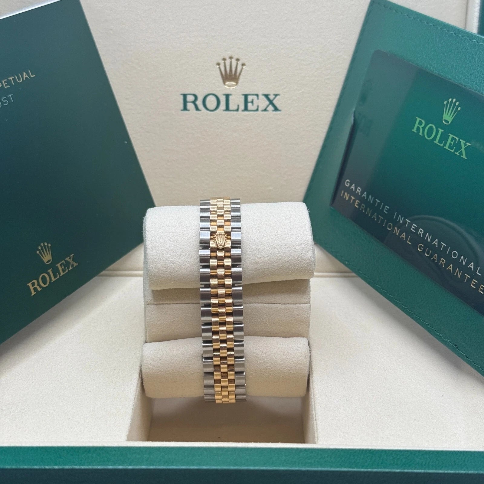 Rolex Lady-Datejust 28mm 279173 Champagne Roman Dial Oyster Bracelet - Image 9