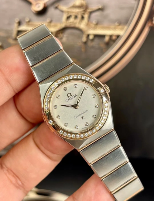 Omega Constellation Ladies' Selection 25mm steel �?yellow gold on steel �?yellow gold 131.25.25.60.55.002 - Image 3