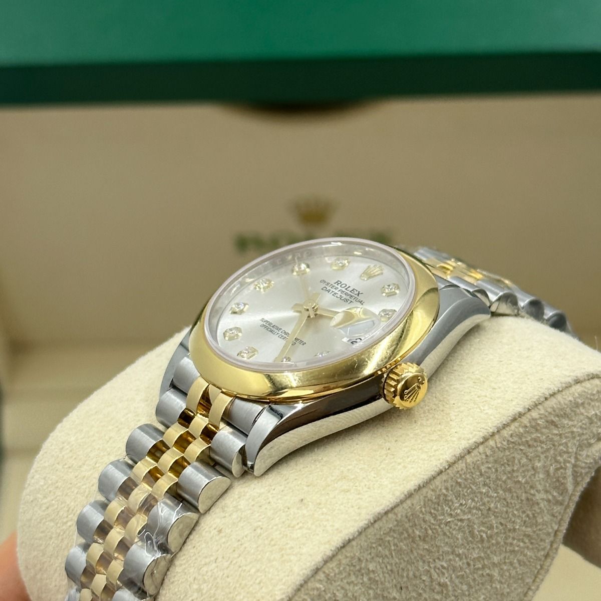 Rolex Datejust m278243-0019/0020 31mm Silver Dial Yellow Rolesor Oyster Watch - Image 11