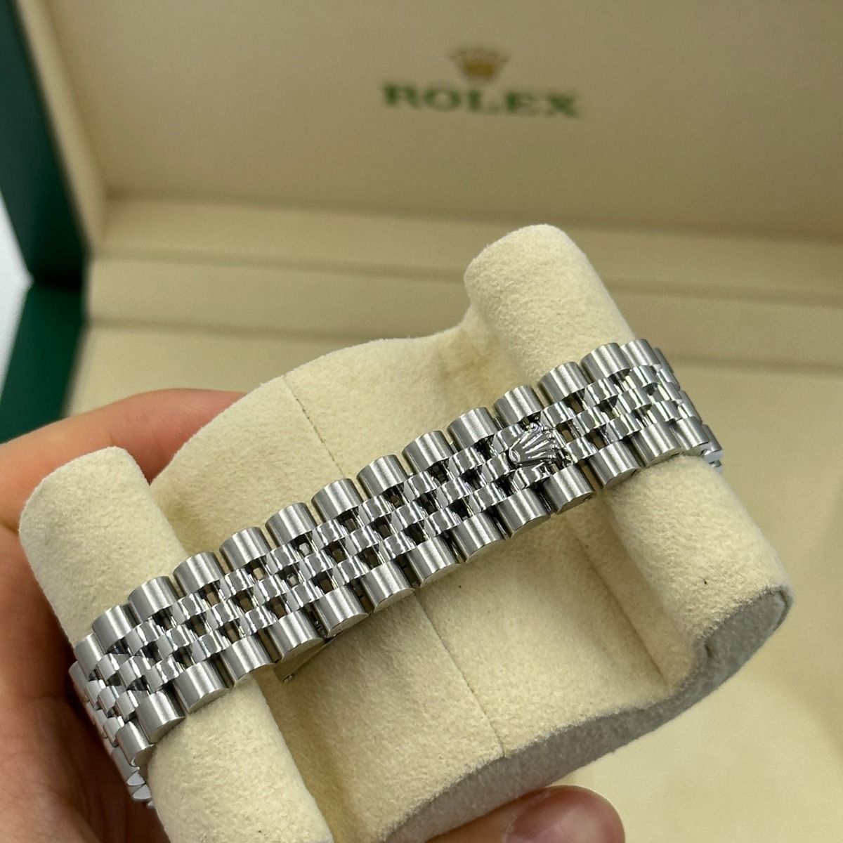 Rolex Datejust m278344-0019/0020 Mint Green Dial 31mm Domed Diamond Oyster Watch - Image 10