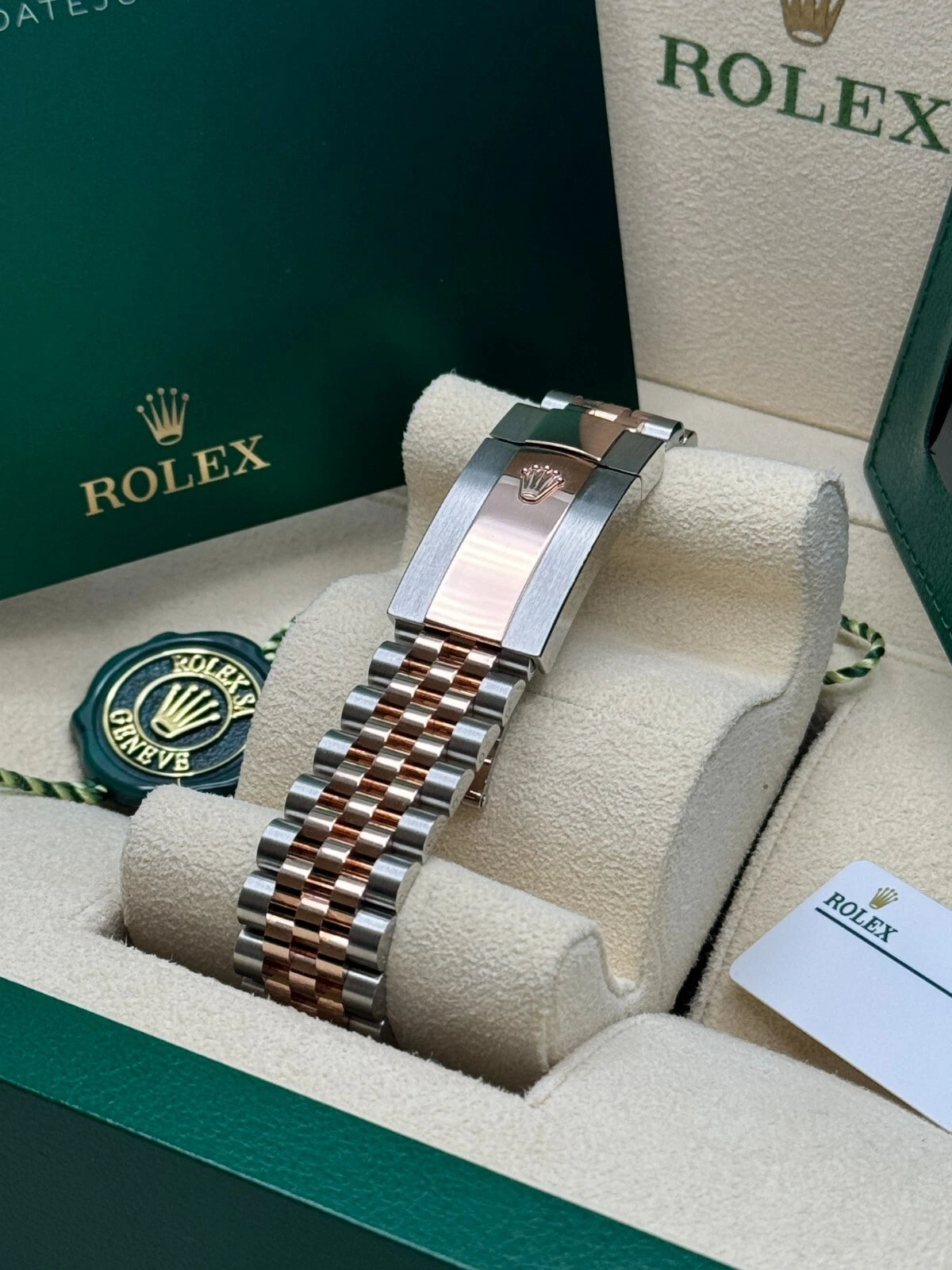 Rolex Datejust 41mm 126301 Sundust Diamond Jubilee Steel and Everose Gold Watch - Image 11