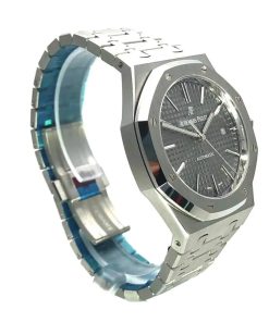 Alternative view of Audemars Piguet Stainless Steel 41mm 15400ST.OO.1220ST.04