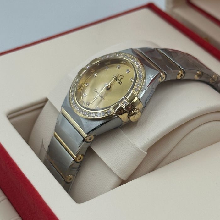Omega Constellation Ladies' Selection 25mm steel �?yellow gold on steel �?yellow gold 131.25.25.60.58.001 - Image 3