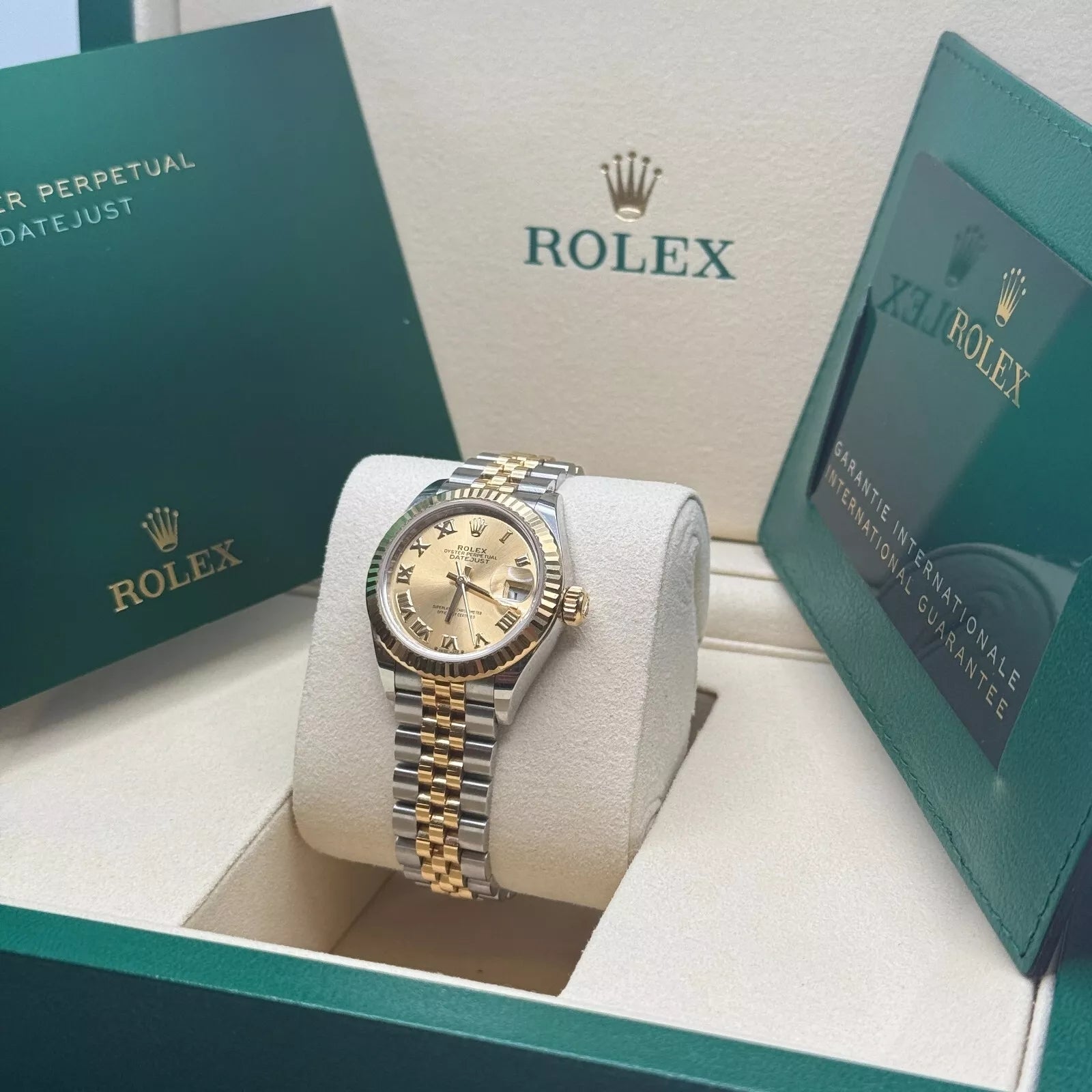 Rolex Lady-Datejust 28mm 279173 Champagne Roman Dial Oyster Bracelet - Image 7
