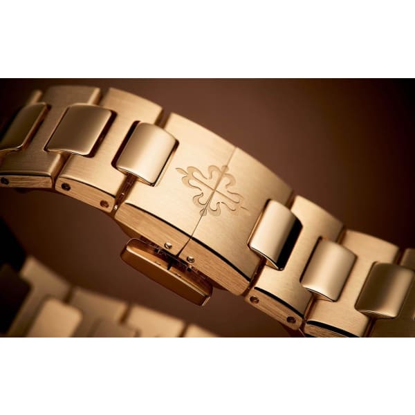 Patek Philippe Nautilus Rose Gold 7118-1R-010 with Golden Brown Opaline dial - Image 8