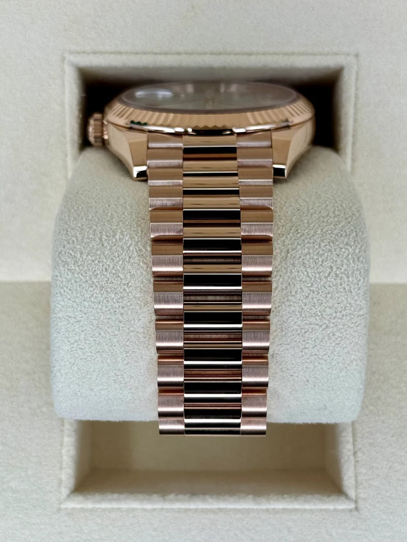 Rolex Day-Date President 40mm Everose Gold Mother of Pearl Diamond Baguette Dial - 228235 - Image 9