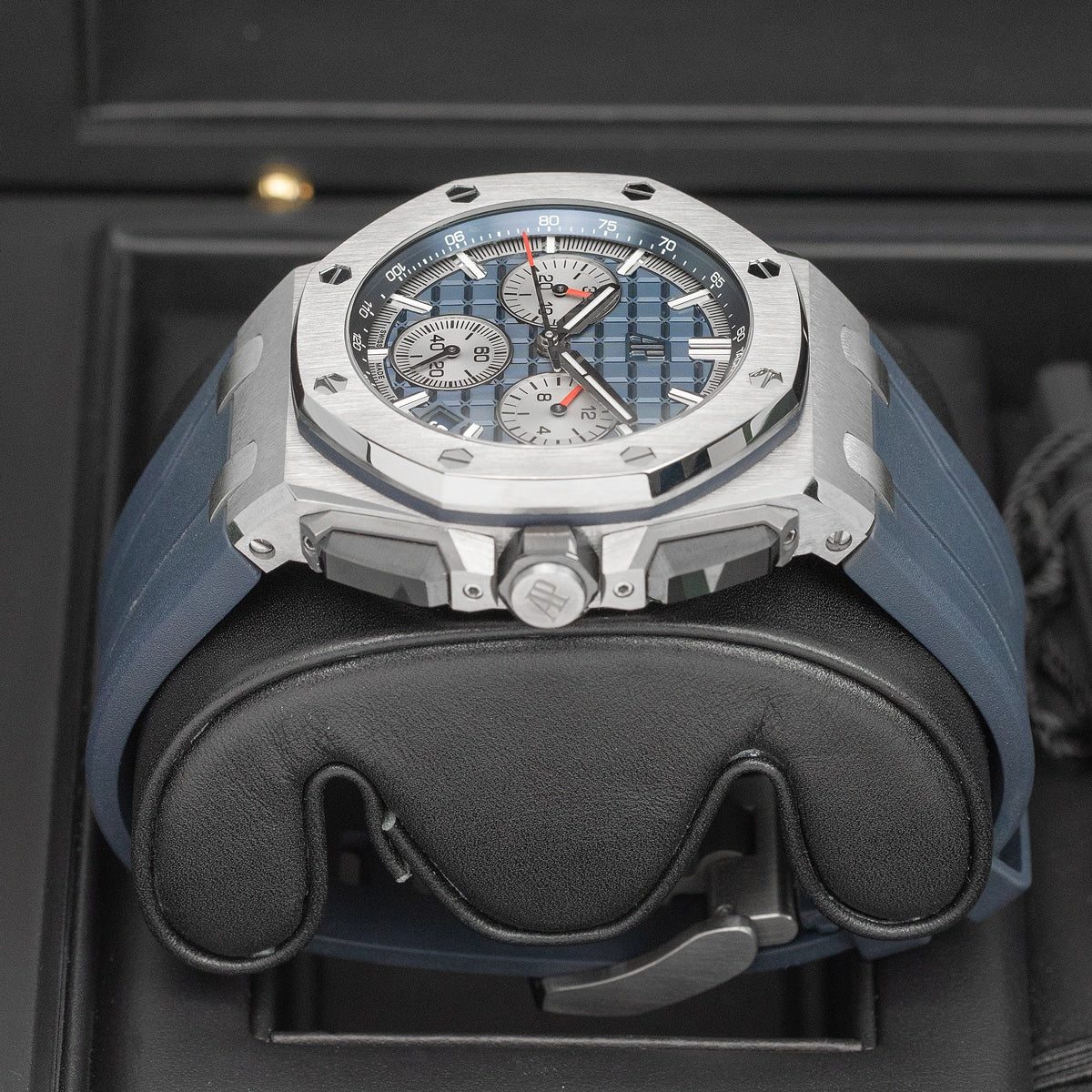 Audemars Piguet Royal Oak Offshore 42mm 26420TI.OO.A027CA.01 - Image 3