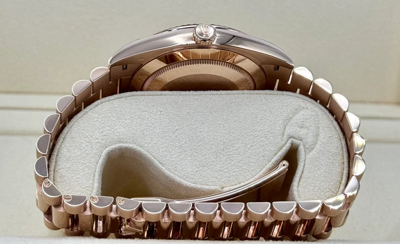 Rolex Day-Date President 40mm Everose Gold Mother of Pearl Diamond Baguette Dial - 228235 - Image 6