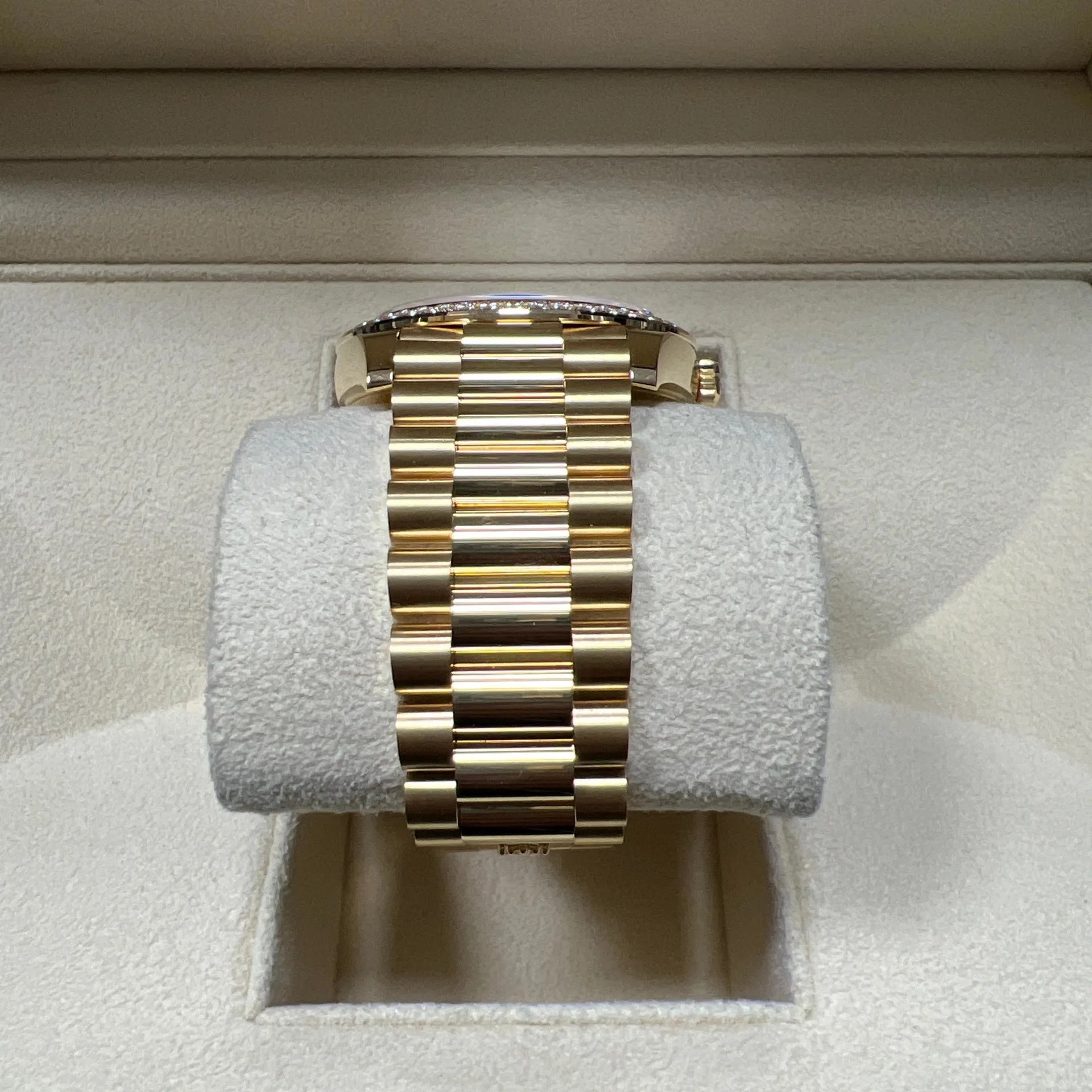 Rolex Day-Date 40mm White Mother-of-Pearl Dial President Watch 228348RBR-0046 - Image 9