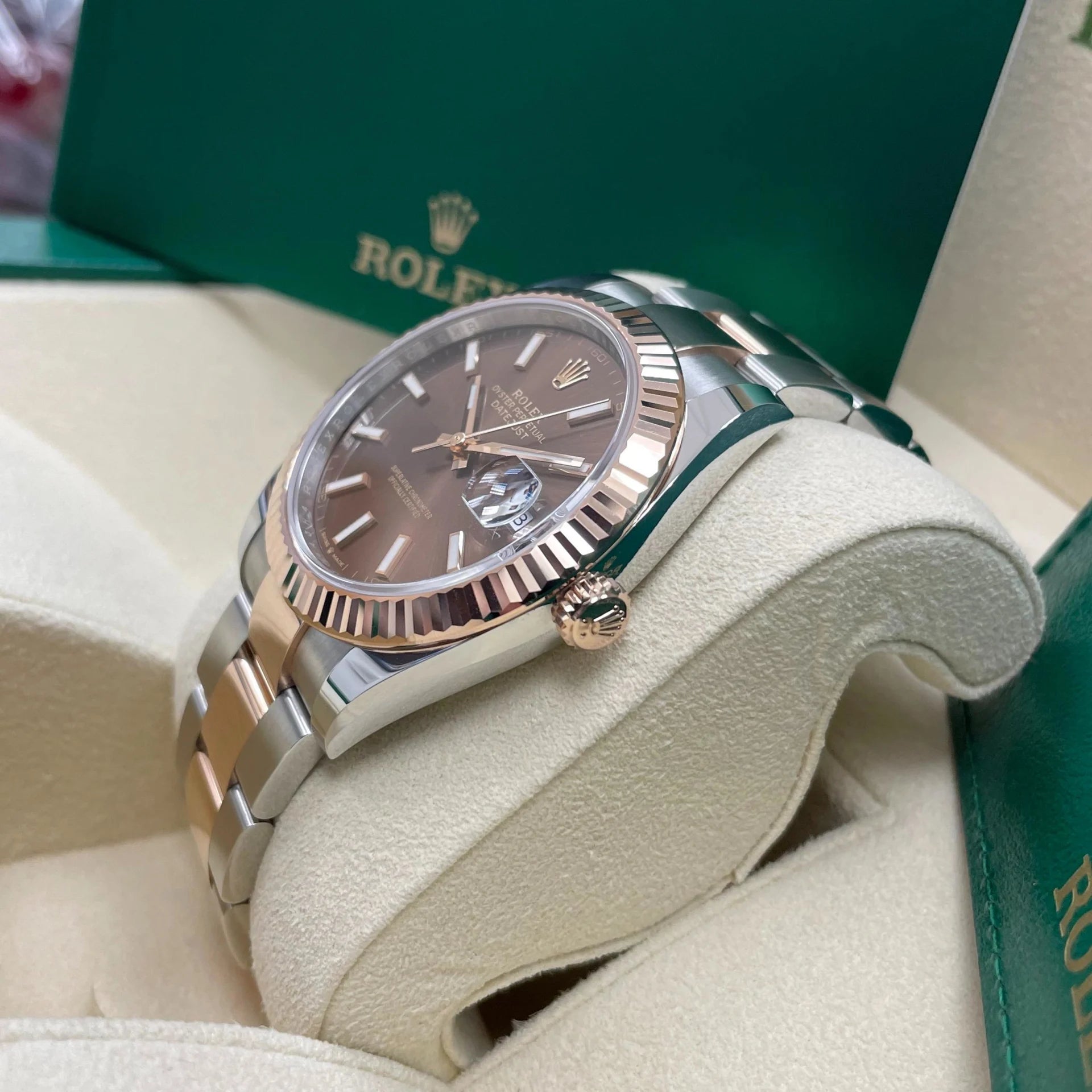 Rolex Datejust 41mm 126331 Chocolate Index Jubilee Steel and Everose Gold Watch - Image 9