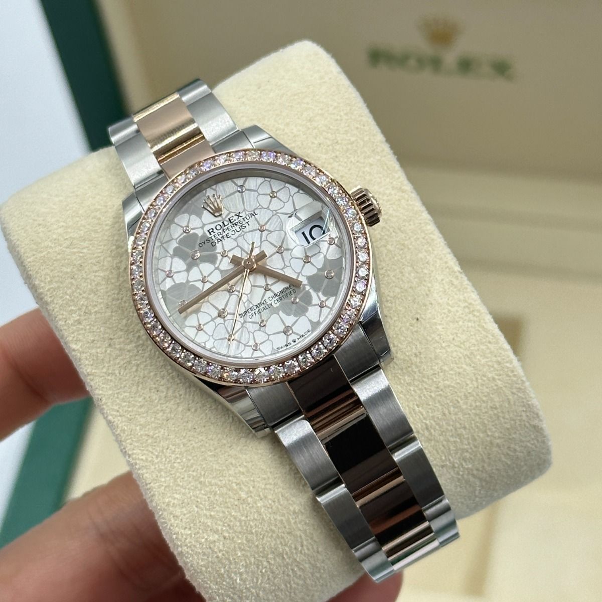 Rolex Datejust m278381-0031/0032 Silver Floral Motif Diamond Dial Diamond-Set Bezel 31mm - Image 11
