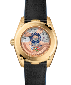 Alternative view of Omega Seamaster Aqua Terra 150M 38 mm Blue Dial 18k Yellow Gold Strap 522.53.38.20.03.001