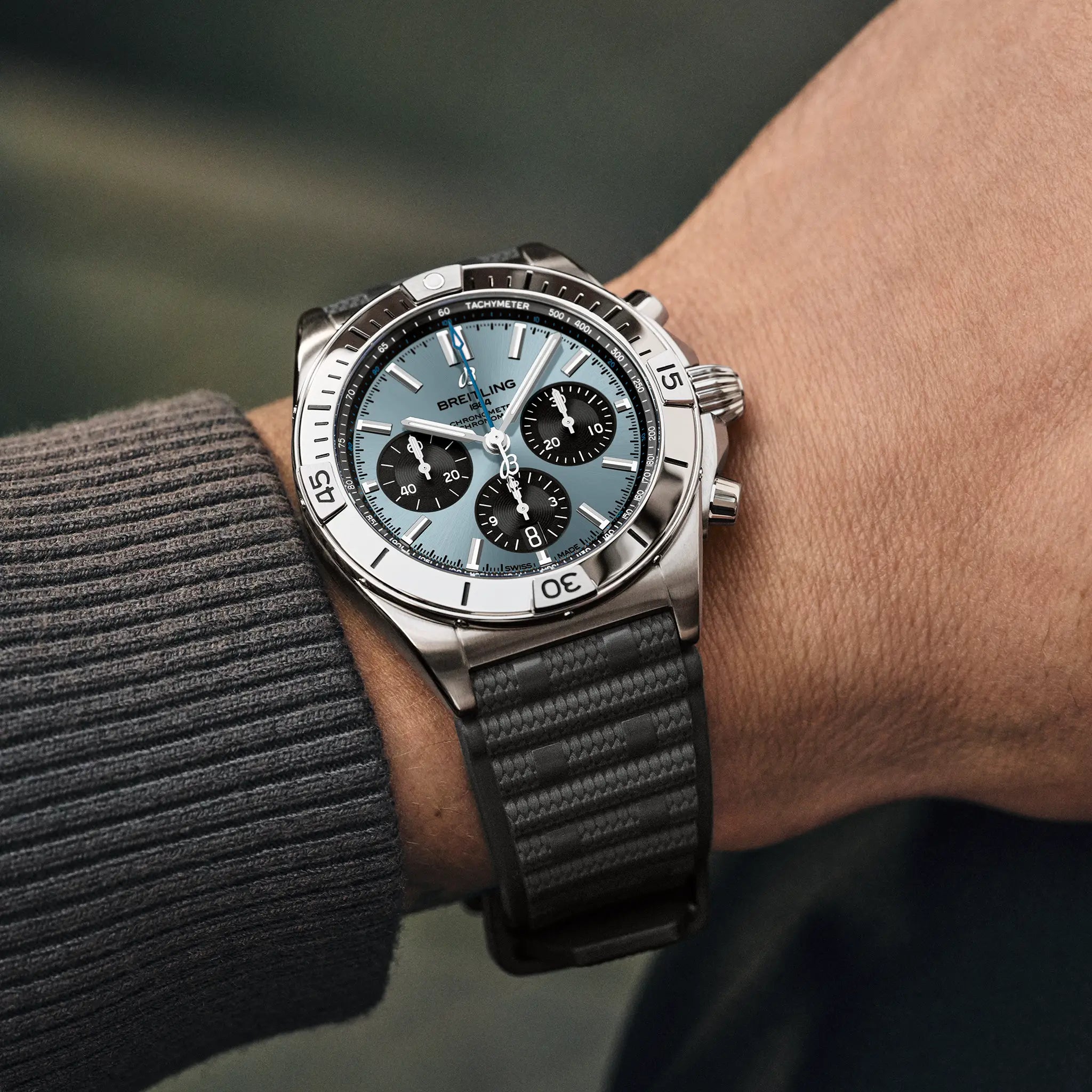 Breitling Chronomat B01 42mm PB0134101C1S2 - Image 5