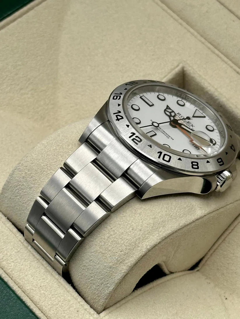 Rolex Explorer II 226570 42mm White Dial Men’s Watch - Image 3