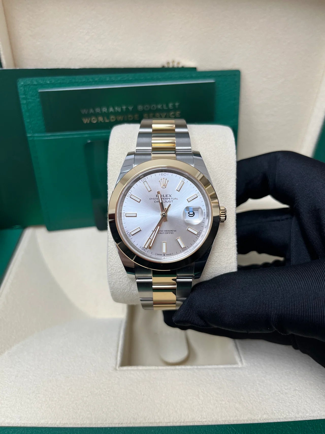 Rolex Datejust 41mm 126303 Silver Index Oyster Steel and Yellow Gold Mens Watch - Image 8