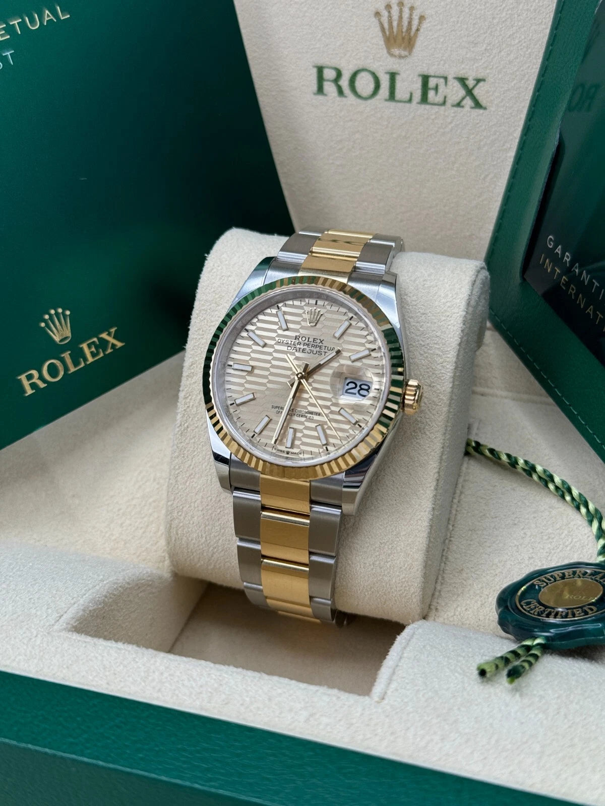 Rolex Datejust 36mm 126233 Golden Fluted Motif 36mm Dial Oyster Bracelet - Image 5