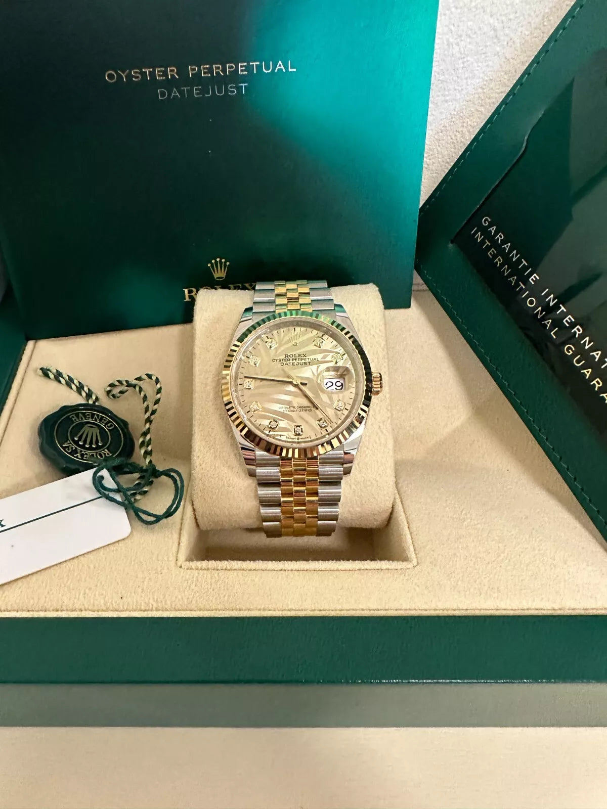Rolex Datejust 36mm 126233 Champagne Palm Motif Diamond Dial and Jubilee Bracelet Watch - Image 9