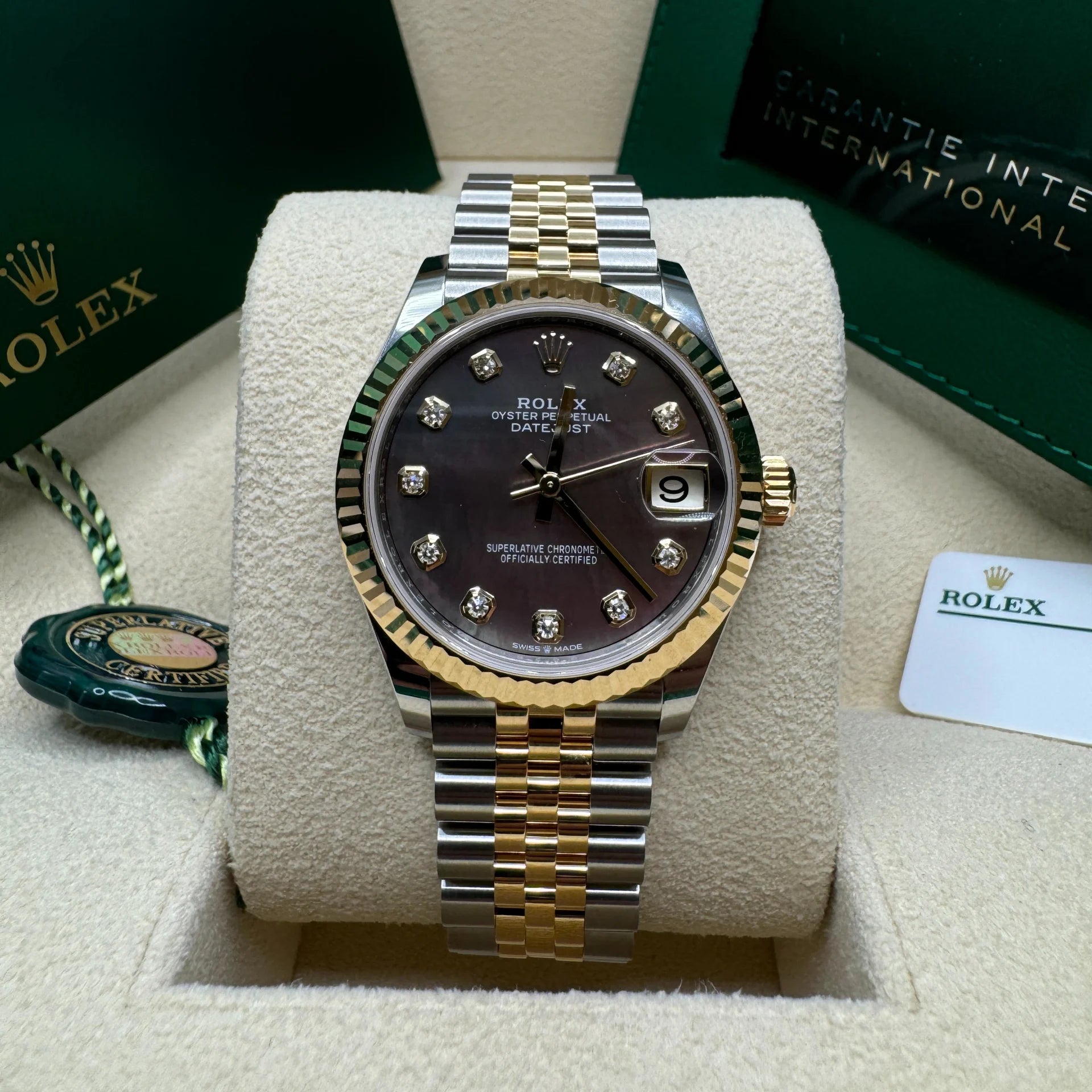 Rolex Datejust m278273-0023/0024 31mm Black Mother-of-Pearl Dial Stainless Steel and Yellow Gold Oyster Watch - Image 16