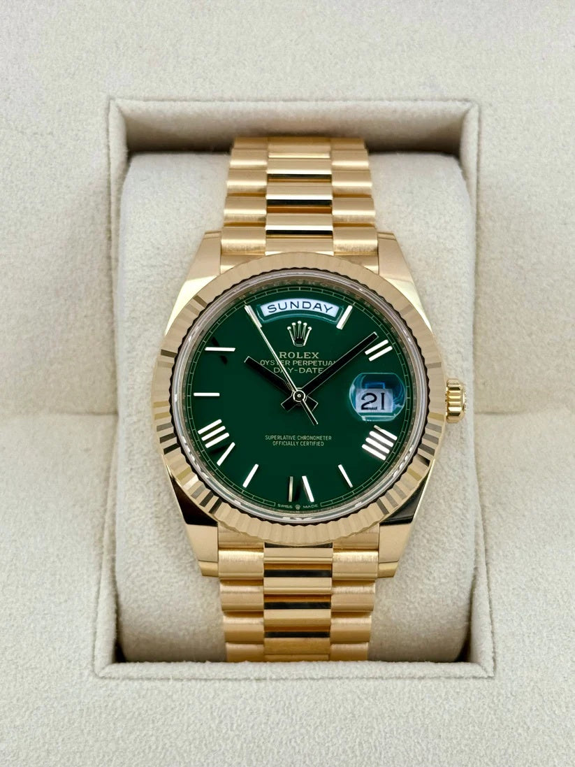 Rolex Day-Date President 40mm Yellow Gold Green Roman Money Dial - 228238 - Image 2
