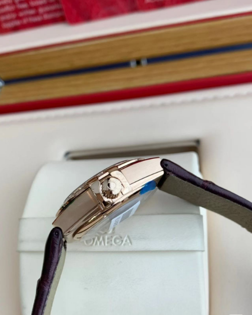 Omega Constellation Ladies' Selection 29mm Sedna�?gold on leather strap 131.58.29.20.55.002 - Image 5
