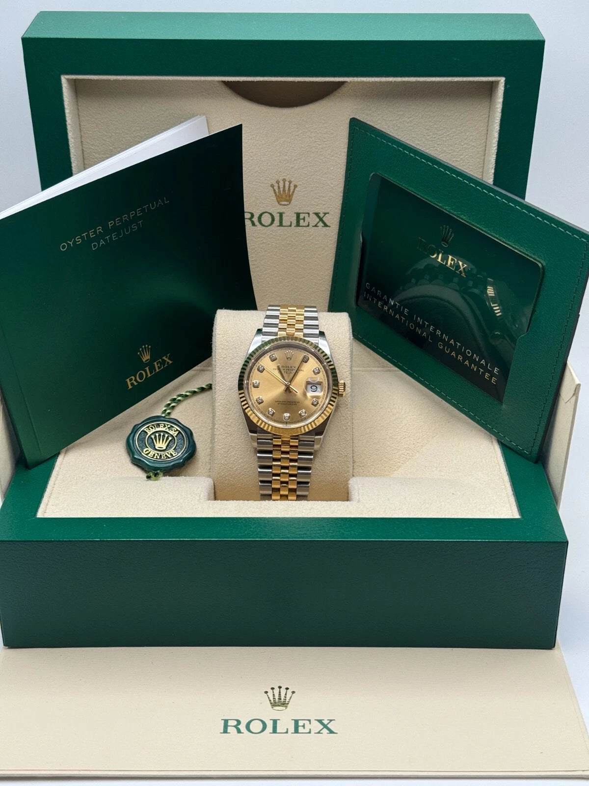 Rolex Datejust 41mm Two-Tone Yellow Gold Fluted Bezel Champagne Diamond Dial Oyster - 126333 - Image 11
