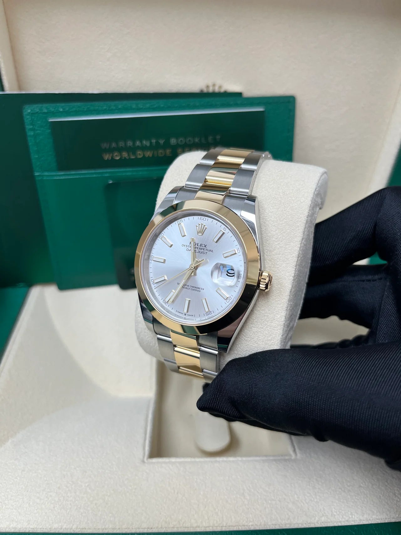 Rolex Datejust 41mm 126303 Silver Index Oyster Steel and Yellow Gold Mens Watch - Image 6