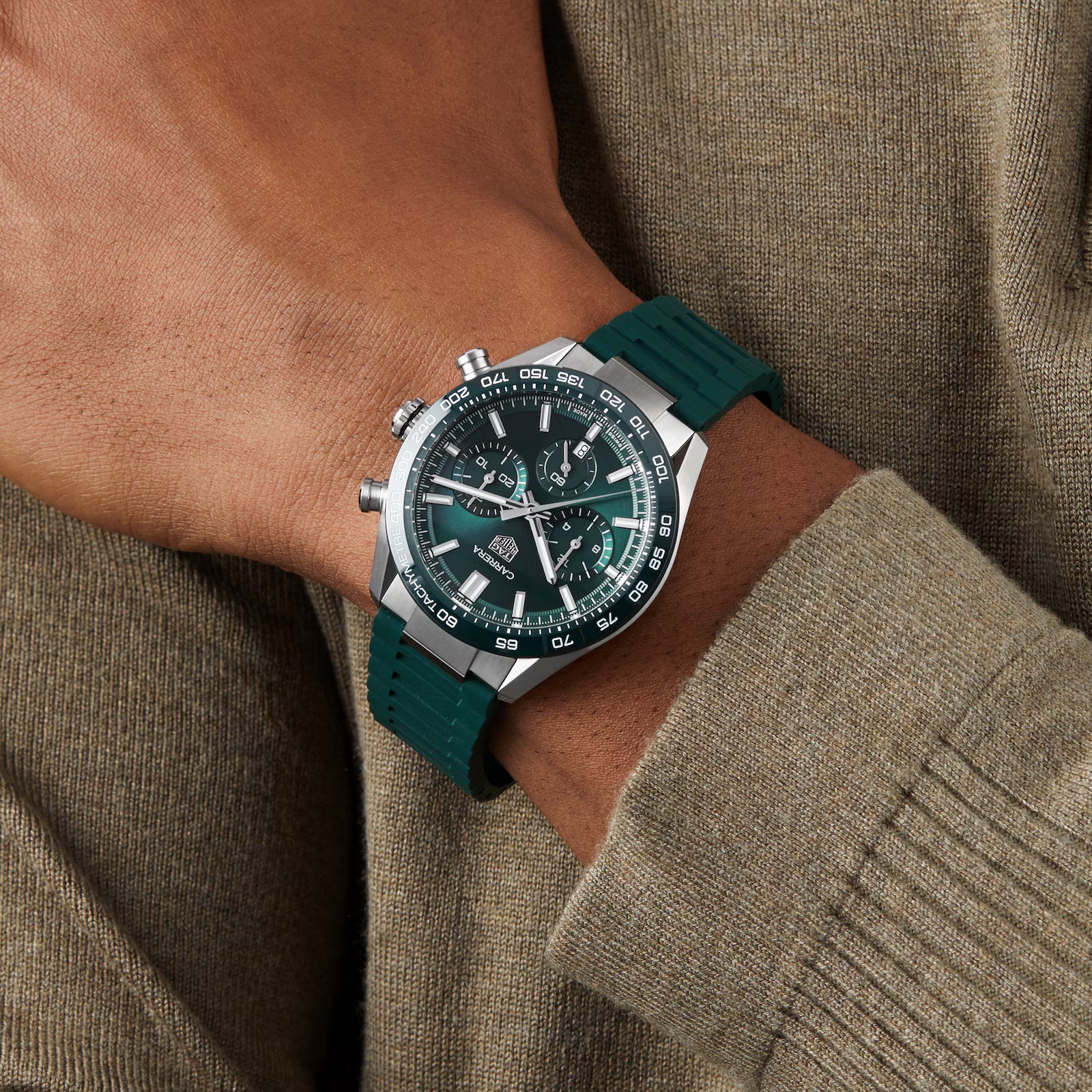 TAG Heuer Carrera Chronograph 44mm Mens Watch Green Rubber CBN2A1N.FT6238 - Image 2