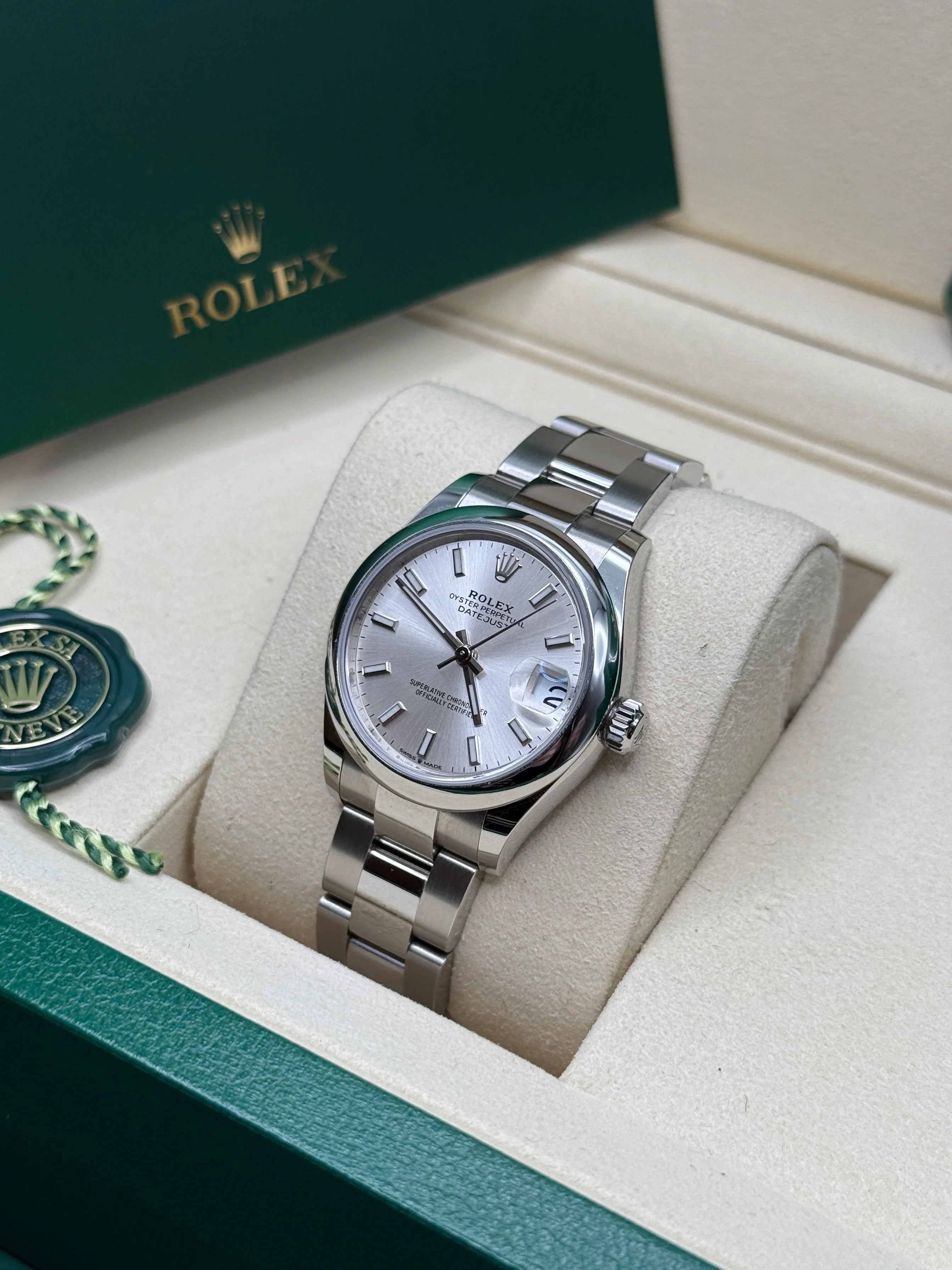 Rolex Datejust m278240-0005/0006 31mm Silver Index Domed Bezel Oyster Oystersteel - Image 6