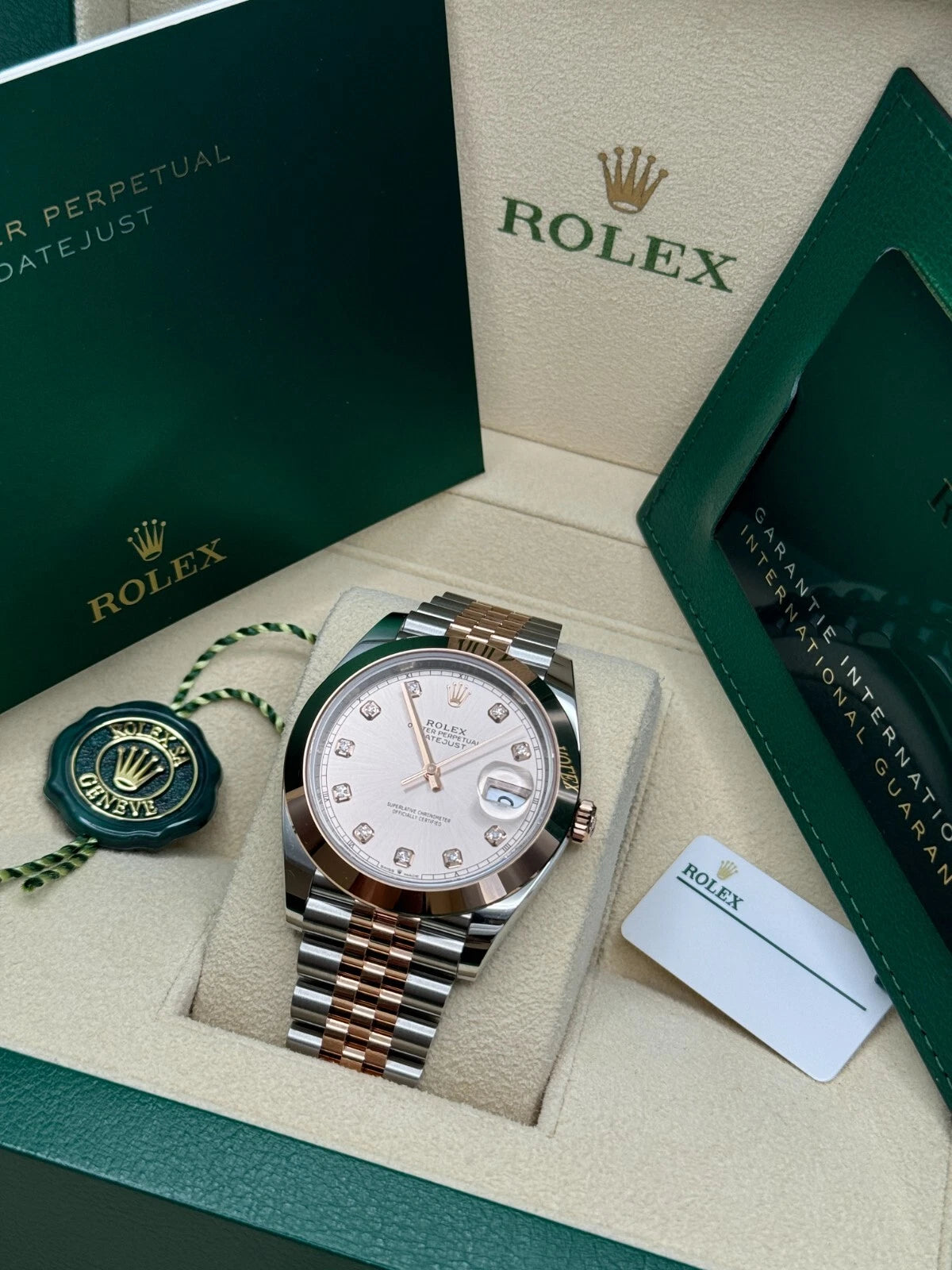 Rolex Datejust 41mm 126301 Sundust Diamond Jubilee Steel and Everose Gold Watch - Image 10